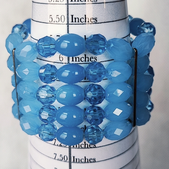Cornflower Sky Blue Faceted Glass Acrylic Beads Stretch 5 Strand Bracelet Blues - Picture 2 of 9